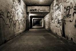 Obraz na płótnie tunel w graffiti
