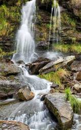 Plakat wodospad jesień widok woda