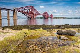 Fotoroleta forth bridge at low tide