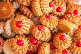 Obraz na płótnie cookies with red fruit jelly as a background for design