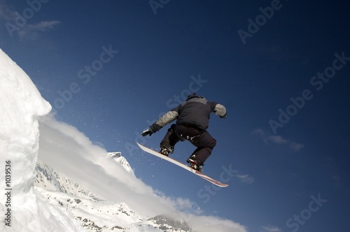 Fotoroleta snowboard zabawa wzgórze