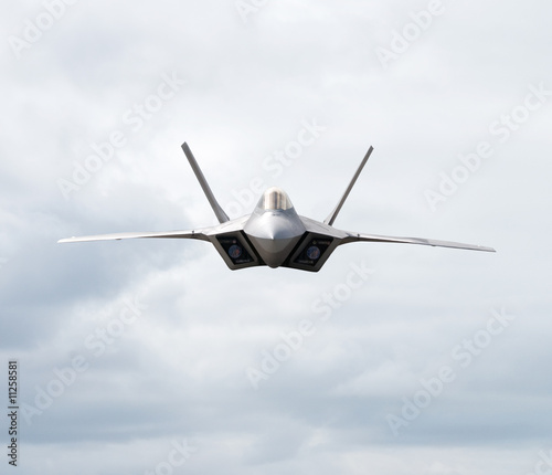 Obraz na płótnie lotnictwo samolot wojskowy niebo