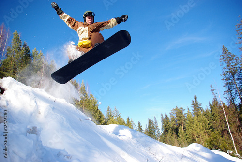 Plakat zabawa mężczyzna snowboarder lód ludzie