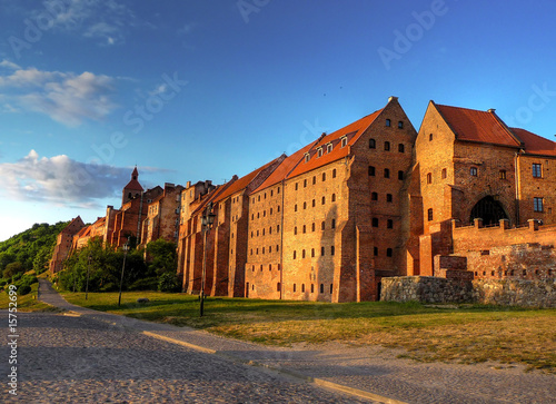 Fotoroleta architektura zamek polen cegła 