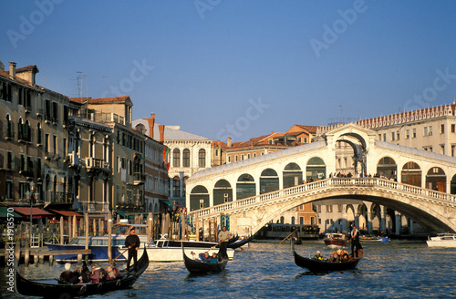 Plakat woda miasto gondola włochy pałac