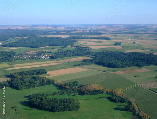 Naklejka rolnictwo wioska pejzaż pole lato