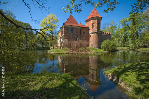 Obraz na płótnie architektura zamek woda muzeum europa