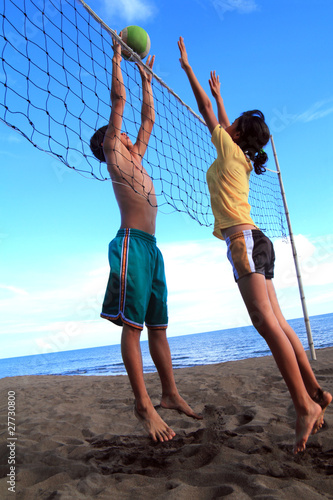 Naklejka plaża piłka fitness tropikalny