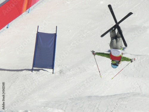 Fototapeta narty góra śnieg