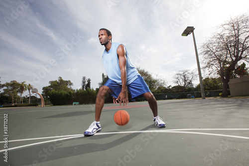 Naklejka przystojny koszykówka piłka zdrowie wellnes
