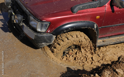 Naklejka zabawa samochód offroad sporty ekstremalne motorsport