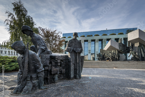 Obraz na płótnie architektura ludzie statua bohater