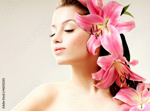 Plakat kobieta bukiet kwiat