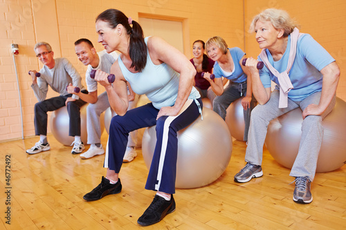 Obraz na płótnie fitness uśmiech zdrowie ciało stary