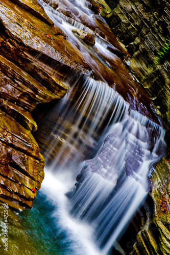 Obraz na płótnie wodospad dziki kaskada strumyk