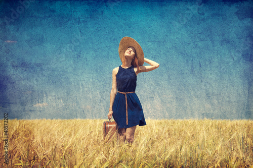 Plakat wioska lato kobieta retro dziewczynka