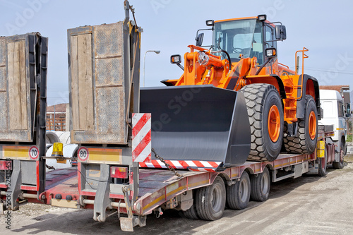 Naklejka ciężarówka świeży stół łopata tires