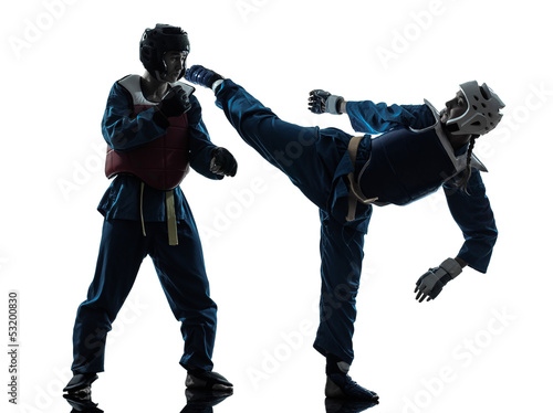 Fotoroleta azjatycki kobieta ćwiczenie sztuki walki