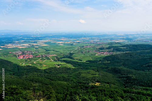 Naklejka panorama francja wioska pole góra