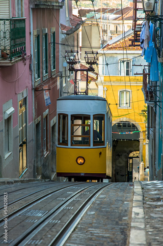 Naklejka Klasyczny tramwaj w Lisbonie