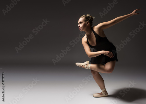 Plakat ruch tancerz balet dziewczynka baletnica