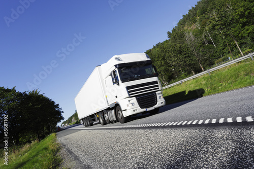 Fototapeta wieś ciężarówka transport droga