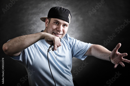 Naklejka mężczyzna taniec mikrofon rap chłopiec