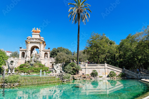 Plakat statua hiszpania barcelona europa kaskada