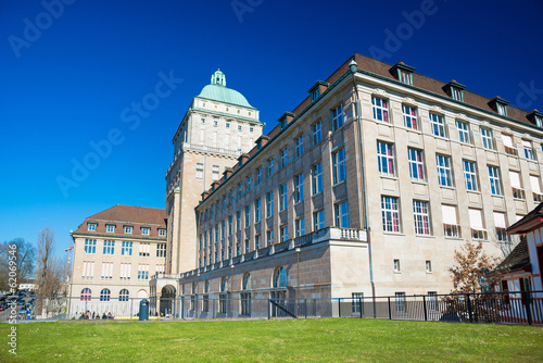 Fotoroleta szwajcaria architektura park