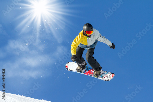 Plakat akt chłopiec snowboard