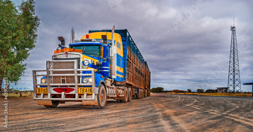 Fotoroleta australia transport ciężarówka krzew