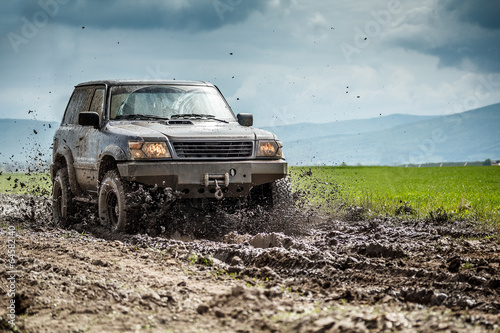 Plakat sport zabawa offroad woda