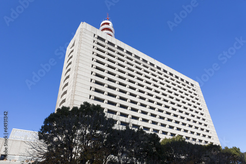 Plakat tokio japonia ludzie błękitne niebo