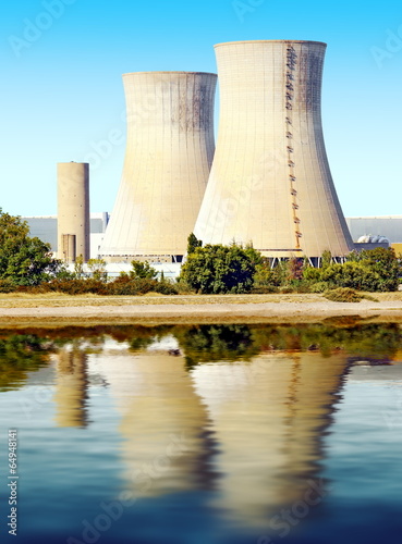 Naklejka architektura woda wieża jądrowej awaria