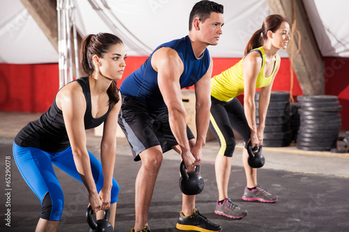 Fototapeta mężczyzna fitness sportowy ładny dziewczynka