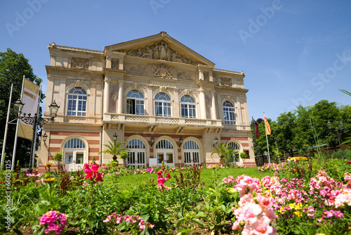 Plakat śródmieście aleja park architektura wellnes