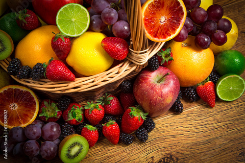 Naklejka natura lato świeży zdrowy owoc