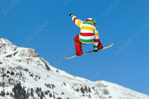 Plakat akt snowboarder narty śnieg góra