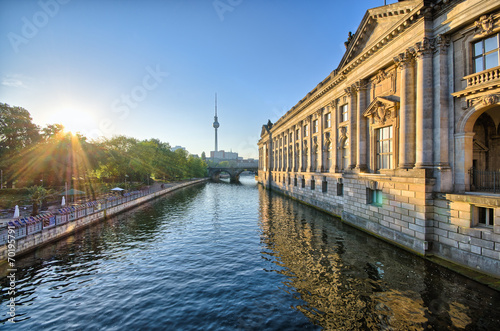 Obraz na płótnie woda stary architektura