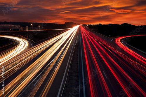 Naklejka pejzaż transport niebo słońce miejski