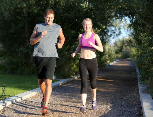 Plakat park jogging mężczyzna portret para