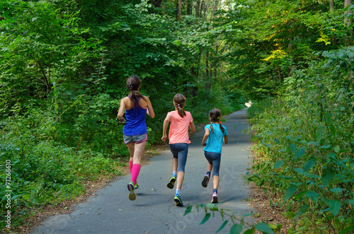 Plakat ćwiczenie park jogging ładny dziewczynka