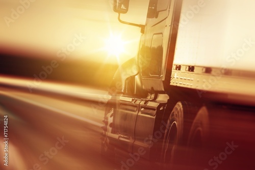 Obraz na płótnie amerykański autostrada transport ruch ciężarówka