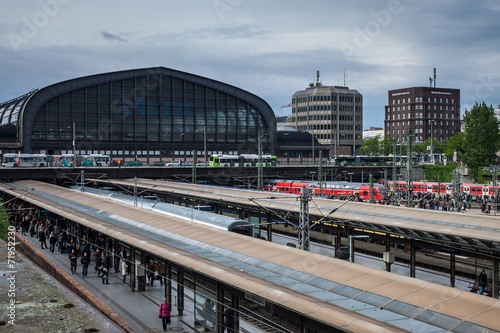 Naklejka architektura nowoczesny transport peron wejście