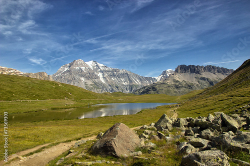 Naklejka alpy dziki krajobraz natura ścieżka