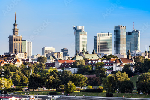 Obraz na płótnie niebo park architektura śródmieście drapacz