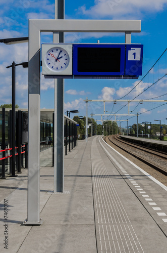 Naklejka transport peron metro