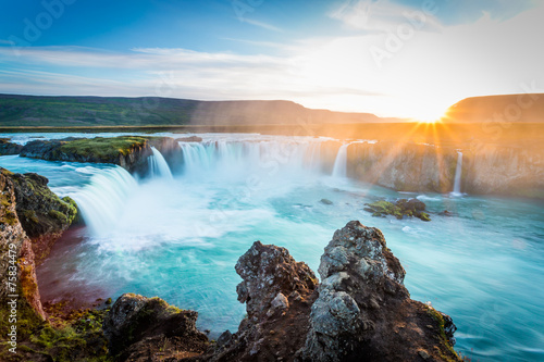 Fotoroleta niebo islandzki woda pejzaż dziki