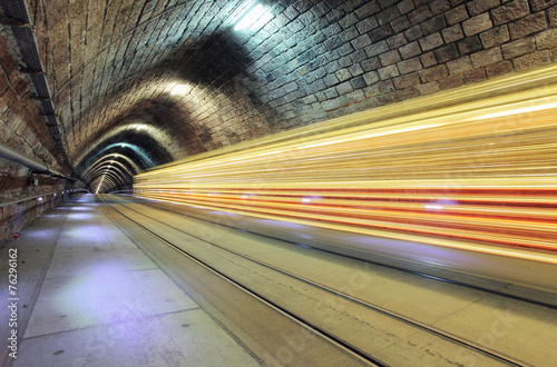 Naklejka droga transport nowoczesny ruch tunel