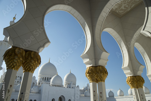 Fototapeta błękitne niebo miejski perspektywa drapacz meczet